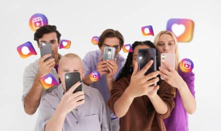 Groupe de personnes sur Instagram